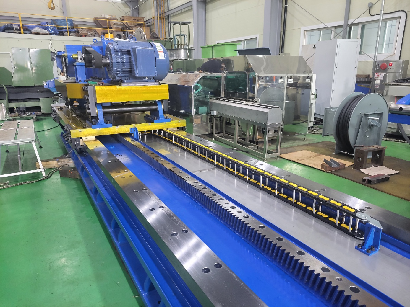 Long Seam Miller
